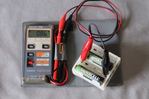 Controllo controllo scarica con tester